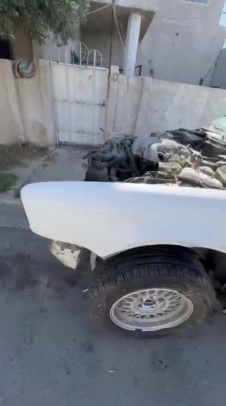 دفع الله ما كان اعضم

bmw525 
مكينه مفتوح سويت بيها حادث دعمت تيل جاملغ وشاصي صفحه يمنه وتاير خلفي نعوجت بي طوبه 
صندوق 
جاملغات خلفيه 
بوب السيار 
نظيفات 
قماره بدون صبغ 
سياره مصبوغه حزام 
 مكينتها نظيفه وشعال  بس بيها كيس مال مكينه نفطر من نضرب بل رصيف 
داخل سياره كله نظيف وشغال عندي بس دشبول من صفحه حادث ندفع شويه لان جامه اماميه نكسرت 
تايرات بس واحد نظيف 100‎%‎ بقيه بيهن كسور  
جامات 4 كهربات وسنتر لوك شغال 
غراضها موجوده 
اريدها 25 

 مصطفى

#BMW #تفصيخ_bmw
***********
