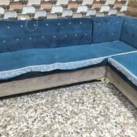 ديوان للبيع المكان بغداد سعر 250وبيه مجال 07724024039