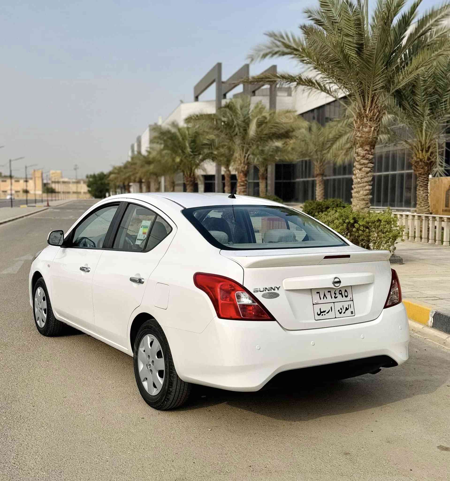 للبيع …….
نيسان صني هندي ٢٠٢٢ بليته زرقه 
رقم اربيل ….سنويه ما ساقطه
ماشيه ٧٢ الف
 المواصفات
بلوجكتر اصلي 
تحكم ستيرن اصل
جناح خلفي 
حساسات خلفيه 
السياره كفاله محرك و من الصبغ و التبديل …بيها رصعه بسيطه باب خلفي موضحه بالصوره الاخيره 
السعر ١٠٨ مع مجال بسيط جداً 
***********
