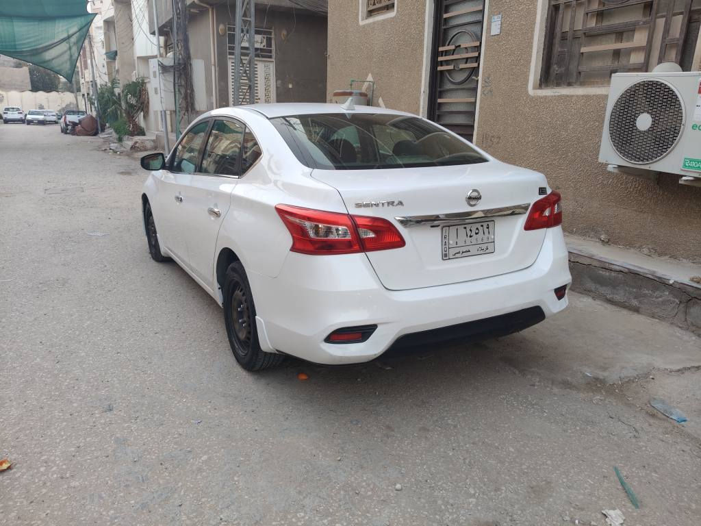 نيسان سنترا 2019
عداد المسافه 56 ميل
تجكم ستيرن ٫كامره خلفيه 
نضيفه جدا ويجي وياهه حداديه اماميه كامله
الحادث جاملغ وبنيد 
السعر 98$
*********** كربلاء, العراق
