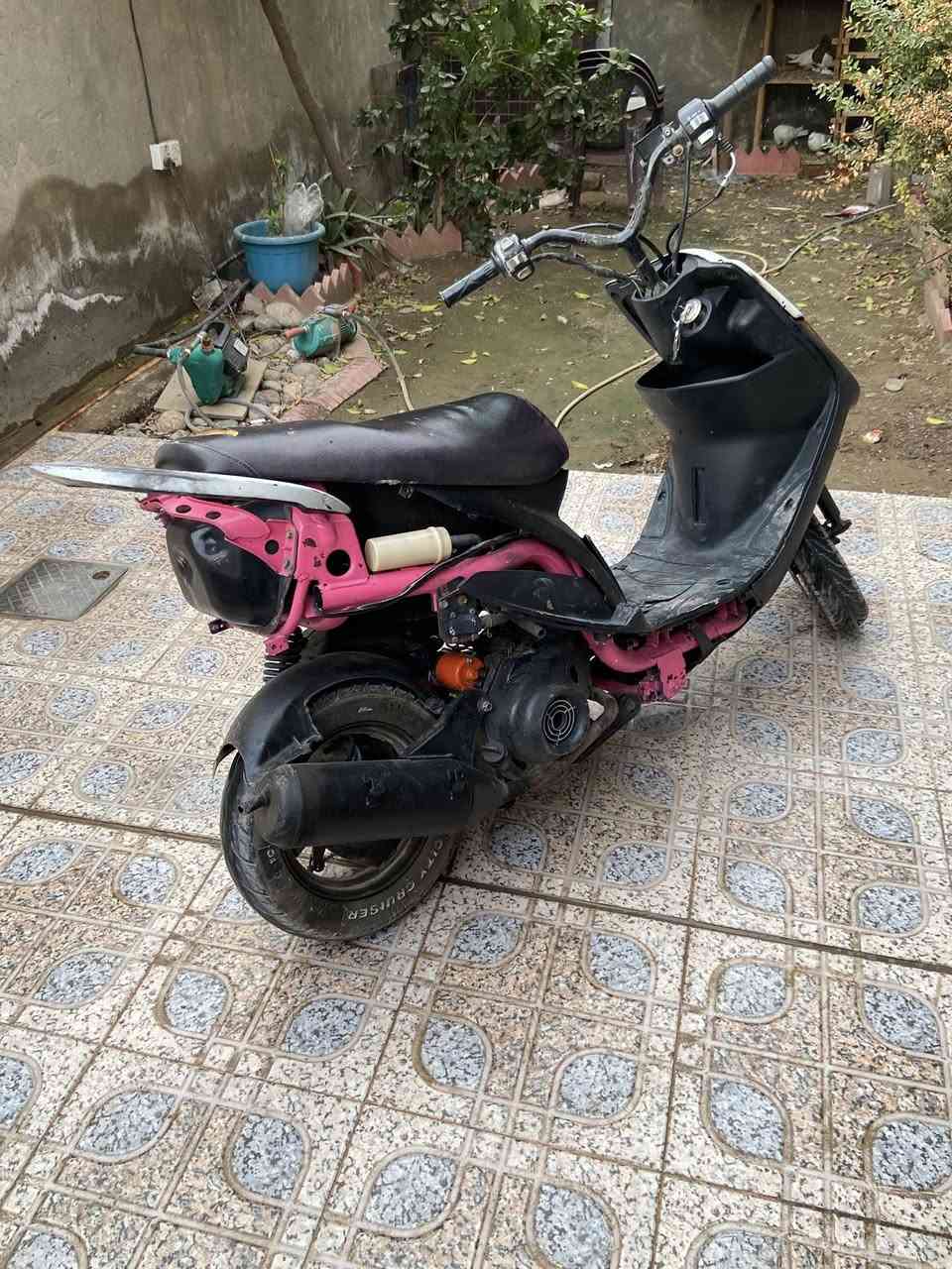 السلام عليكم للبيع شغاله سلف هندر عدله شاصي صبغ حراري دراجه حلوه رقمي*********** مكاني ديالى الخالص هبهب
