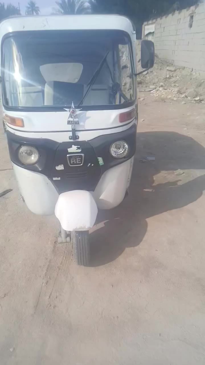 سلام عليكم تكتك بجاج لبيع مديل ٢٢أوراق أصولية تعبانة شوية متومة أكفلك سرقة وعشائر سعر ٥٢٥٠وبيهة مجال الطيبين مكاني بابل دبلة الاستفسار على رقم ***********
