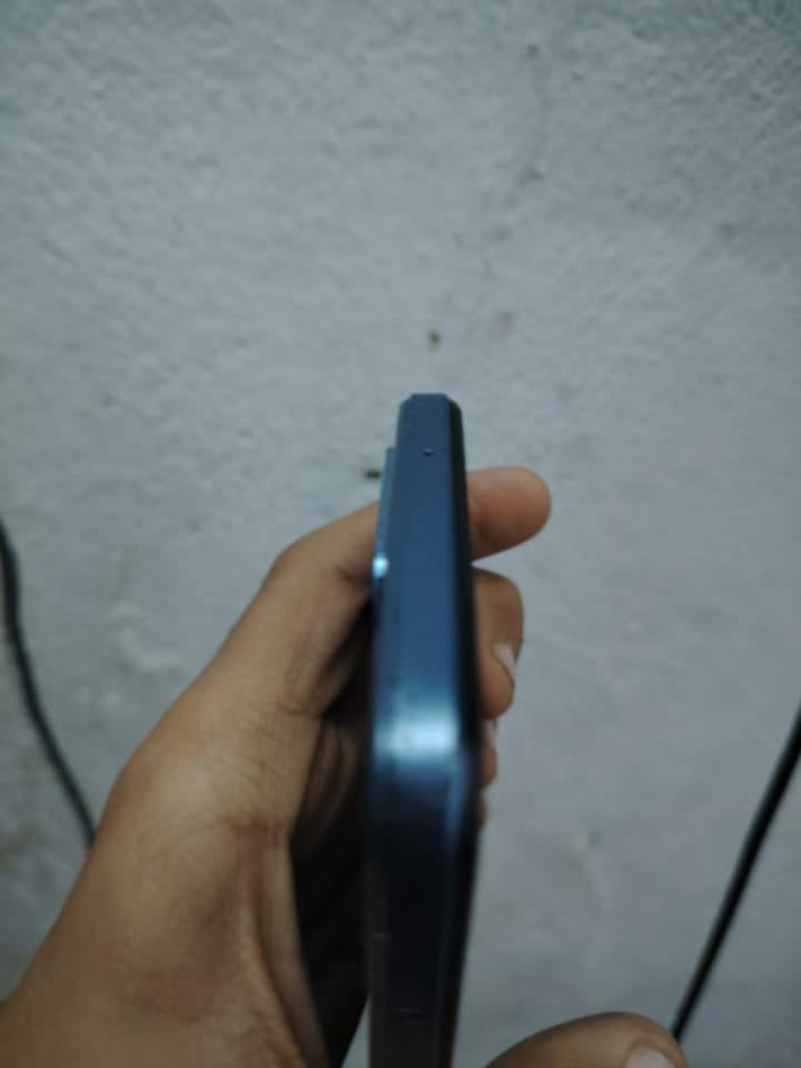 هونر إكس 6 نضيف للبيع 
ذاكرة 128 رام 4 بدون ملحقات 
جهاز نضيف  مامفتوح ببجي 
40 فريم كاميرا دمعه 
سعر 80 بي مجال قليل 
مكاني حي الانتصار شارع 60 قرب كاسر الأسعار 
رقم ***********
