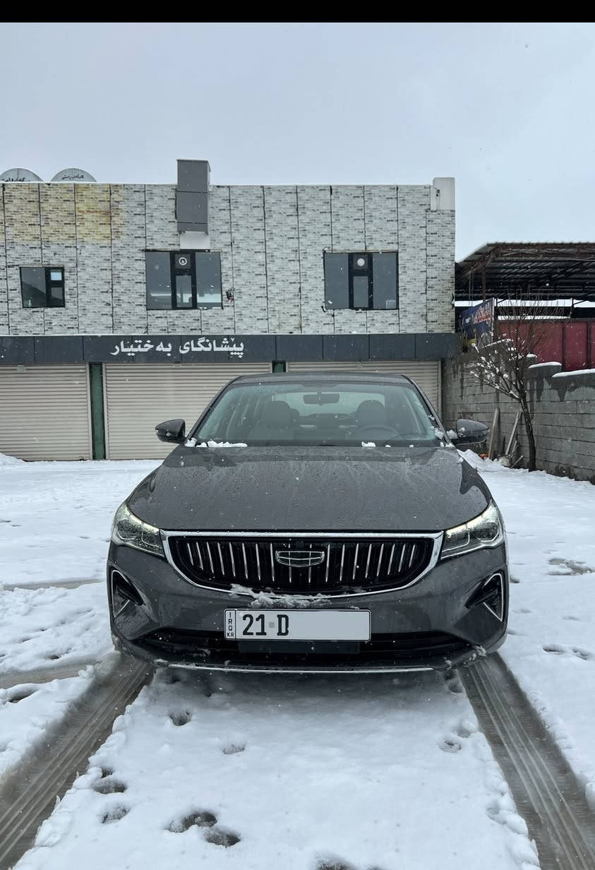 Geely emgrand 2025
مودیل ٢٠٢٥

ماشیة ٢٤ کیلومتر 

 

عندها ضمان ٥ سنوات شركة باجگر 

السیارة فول مواصفات

بصمه -شغال- سلايت-كوشن جلد -شاشه كبيرة - تحديد سرعة-باب بصمه -حساس-كاميرا-لايت زينون-لايت ليد -بريك بصمة-اتو هولد-بها سيستم ايكو 

السعر ١٢٨$

المكان سليمانية 

***********
