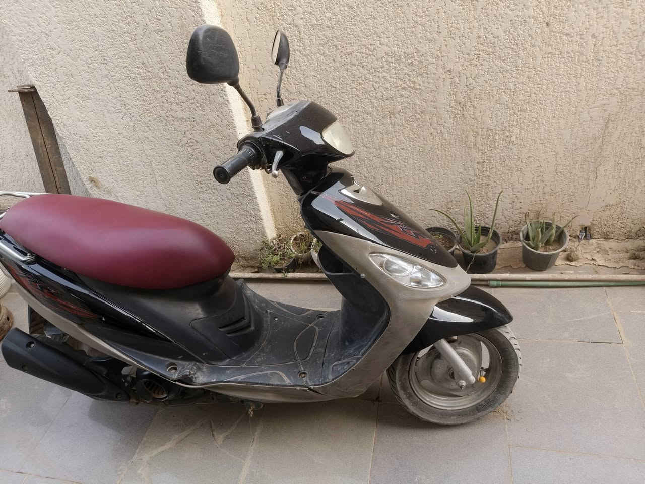 سلام عليكم اخوان منغولي ماكس مامفتوح للبيع عنوان شارع 80رقم تلفون ***********
