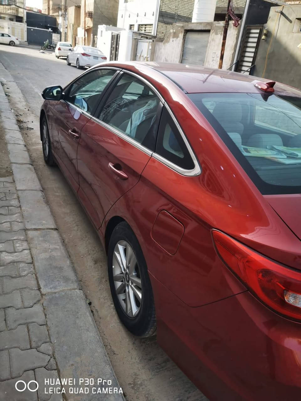 سلام عليكم 
هيونداي سوناتا 2016 لمتد

كير مكينه كفاله 
السياره حادثها بس بارد باب السايق بدون دواخل شرط 

السياره ليبل واحد مكفوله
سياره صافيه وخير من الله 
 
رقم سليمانية 
حجم المكينه 2400مكفول

كروز سرعة
نضام ترحيب عند الاقتراب 
ويل كب بلادي 
تخم تاير جديد + صدر جديد
كامره  خلفيه 
لد دعاميه امامي
لدات خلفيه 
اشاره مري جانبيه
تبريد بيانو
كير اوتو + عادي 
تحكم ستيرن جهتين 
مثبت سرعة 
لايت عدسه بلادي 
لد امامي نهاري
بكلايت خلفي شمعة بلادي 
ثلاث انظمه قياده  Eco + Normal + sport 
شاشه اظهار وتنبيه الاعطال 
مرأة تعتيم
نطام مانع انزلاق Abs+ اضائه الاناره داخليه تحكم   

مكاني النجف 
السعر١١٥  وبيها مجال للطيبين 
الاستفسار ع الرقم ***********
