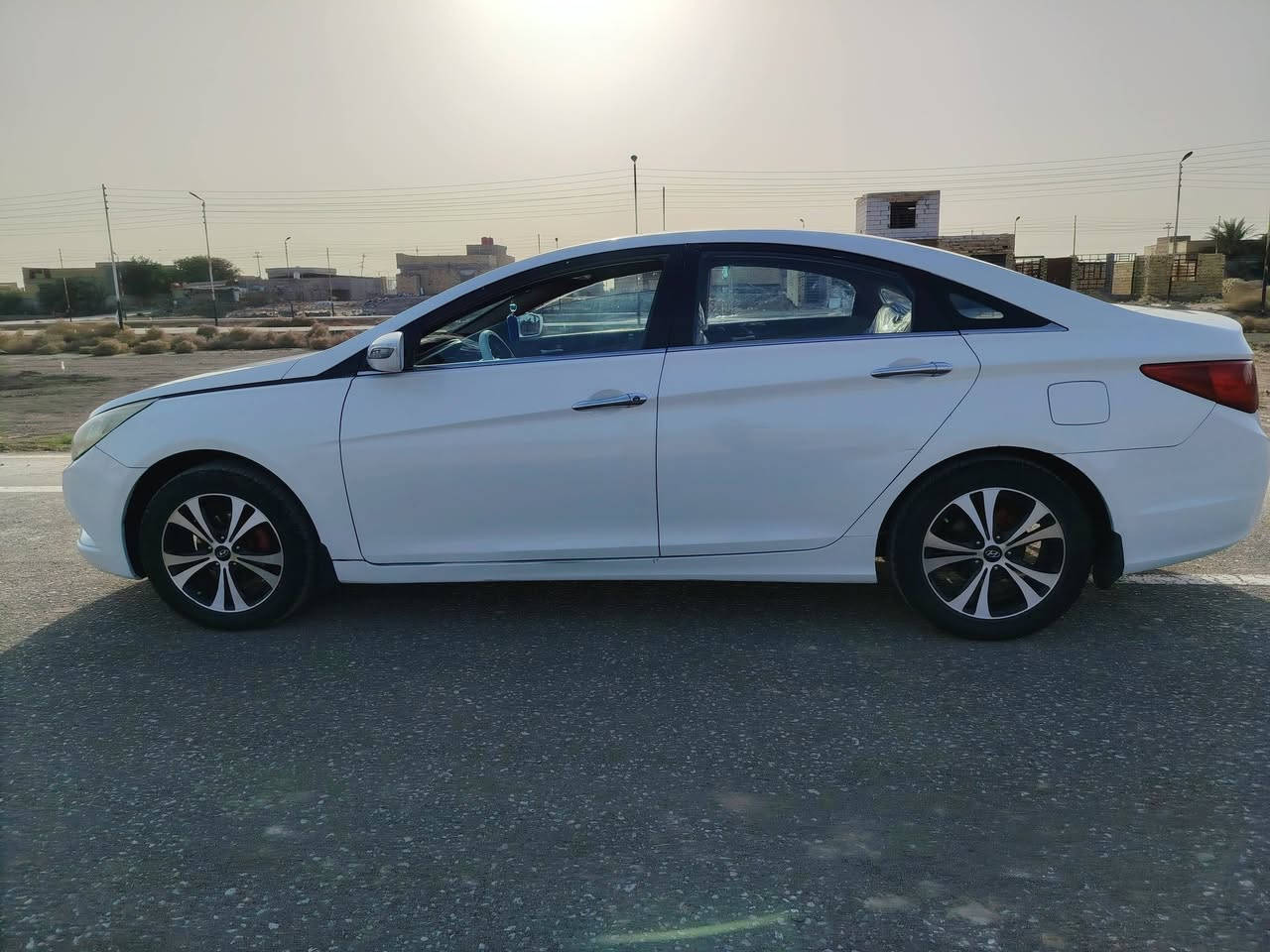 سوناتا 2012 خليجي رقم بغداد الجديد فول مواصفات عدا الفتحه مكينه 2400  جاهزه للاخير مال جناي
السعر 107 وبيه مجال
للاتصال ***********
