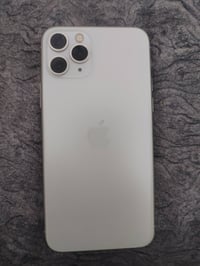 ایفون 11 للبیع  0775 015 17 18