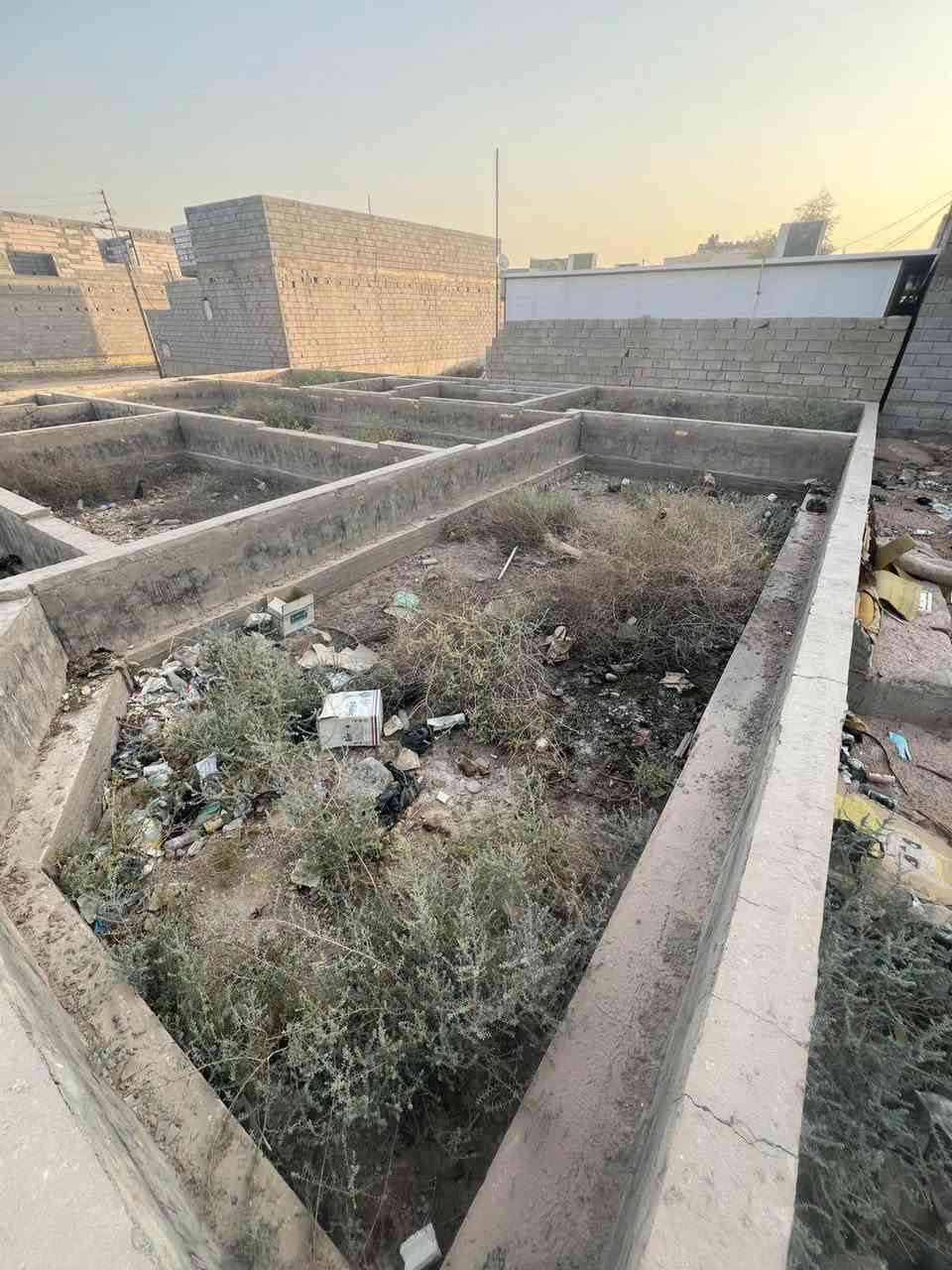 قطعة ارض زراعي مساحة 380 متر بناء بتلو جاهز خريطة حديثه شارع ام النعاج خدمات متوفرة ماء كهرباء منطقة مبنية قريبه على الشارع البصرة, العراق


**إذا كنت صاحب هذا الإعلان وتريد حذفه لأي سبب، رجاءا أرسل رسالة إلى الدعم الفني**