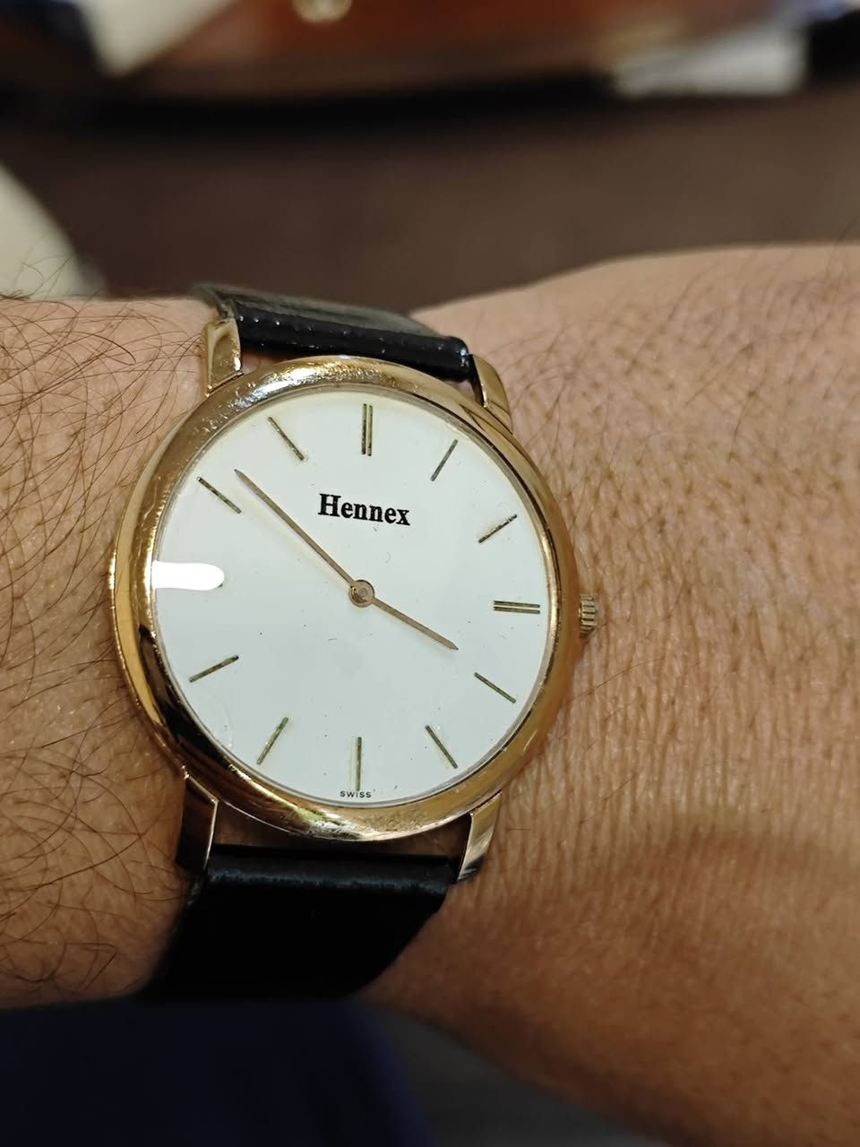 ساعه قشطه كوارتز ماركه هينكس اميال 2 قطر كبير للاستفسار واتساب ***********
