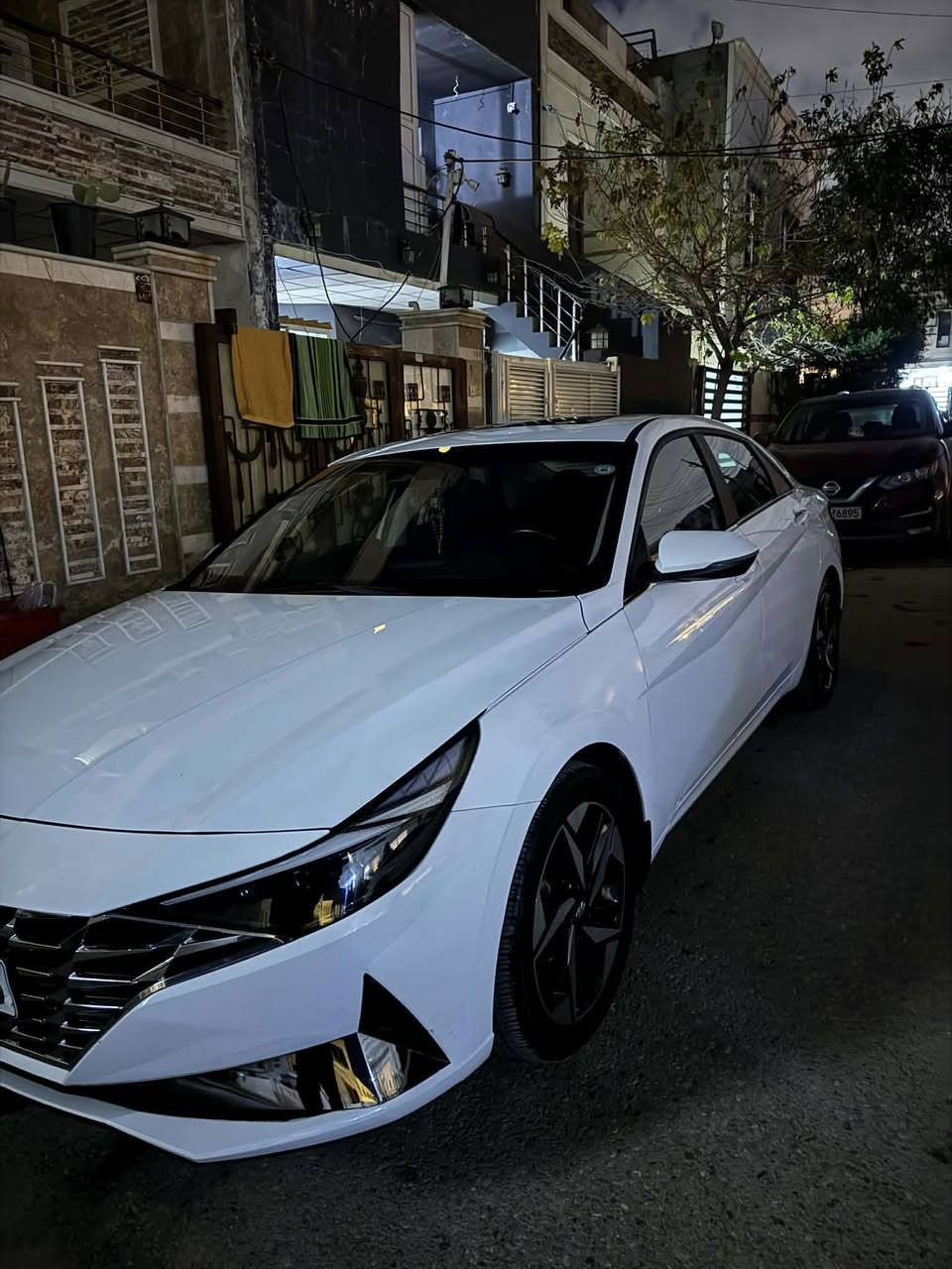 السلام عليكم
النترا موديل 22 امريكي 
محرك 2000 دوش 
ماشية 39 كيلو مو ميل 
السياره فول مواصفات 1/1 
فتحه 
بصمة تشغيل + بصمة ابواب 
صندوق ذكي 
تحديد مسار
قيادة ذاتية
رادار امامي وخلفي وجانبي
كشنات جلد
رقم اربيل ب اسمي
صور الحادث بالمنشور (بنيد بدايته فقط بار ومكحل بكارت وبيها تبديل جاملغ السايق ومصبوغ ومكانين بارد فقط ) يعني قطعه وحده فقط تبديل 

السياره احلى من الصور 

السعر 157$ وبيها مجال 

***********
