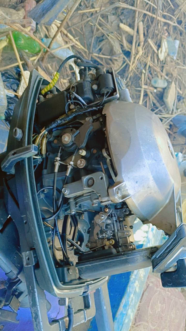 للبيع مكينه ٣٠ ياماهه المكينه مبدل البوربنك الفوك المكينه جديد ذيل قصير السعر مليون و400وبيهه.مجال وذا اكو مراوس  ب50   وهاذ رقم راعي المكينه ***********
