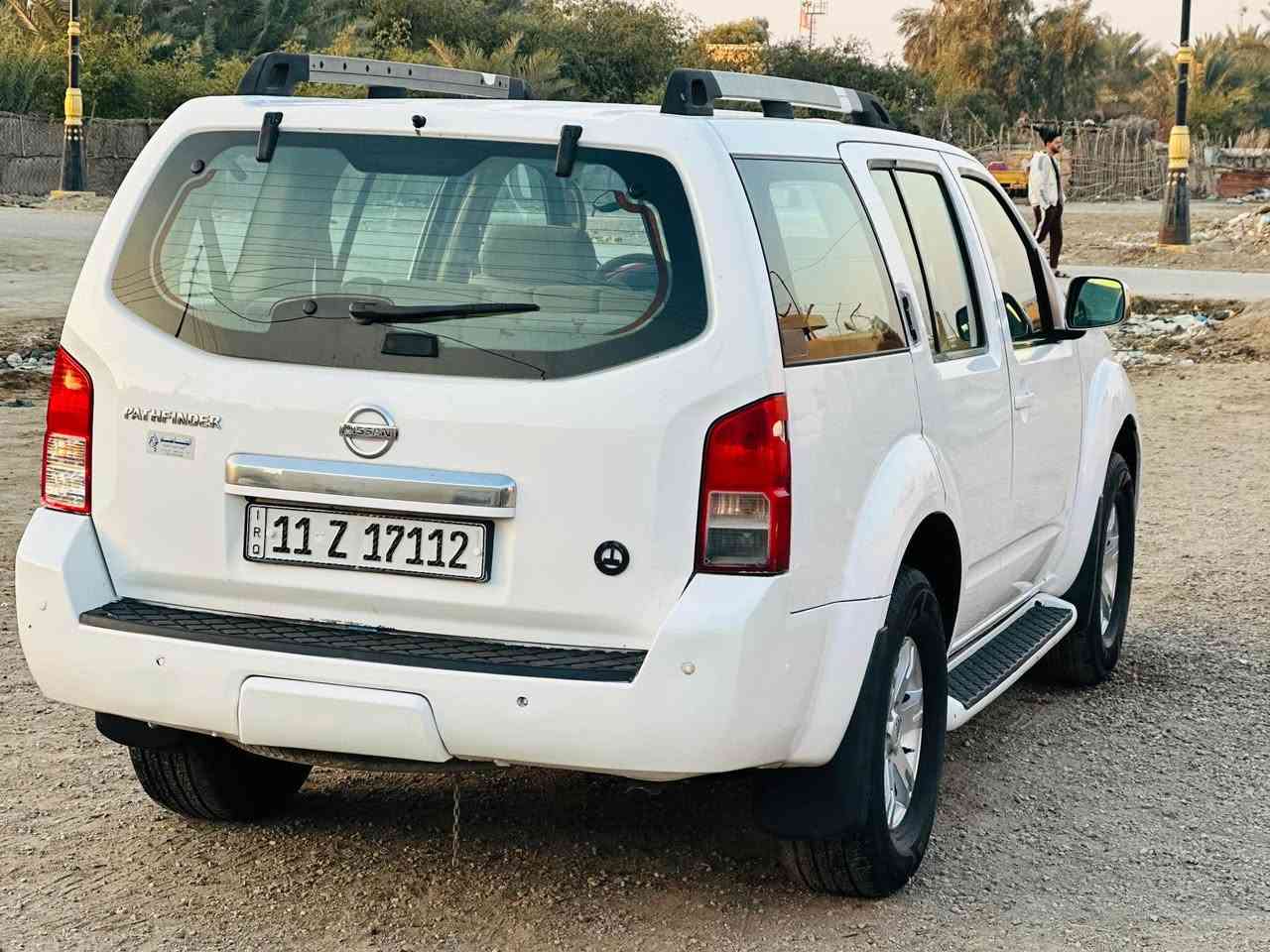 نيسان بافندر موديل 2008 خليجي سعر 100 وبيه مجال قليل 
مكفوله من الضربه والصبغ والتبديل
رقم بغداد مشروع وطني 
محرك 6سلندر البلاد
السياره دخل بيجي كأمره خلفيه دواره جديده وجاهزه من كلشي
تبريد  وتفهه خير من الله حداديه جديده تخم تاير كله جديد
مكان سياره ذي قار سوك الشيوخ *********** ناصرية, ذي قار
