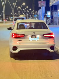 MG 5 للبيع موديل 2025 كفالة عامة بعدة داخل الضمان دهن الشركة ابدل ماشي...