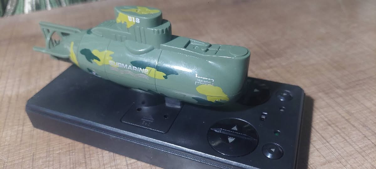 غواصة لاسلكية 
ب١٠ على أول تم


**إذا كنت صاحب هذا الإعلان وتريد حذفه لأي سبب، رجاءا أرسل رسالة إلى الدعم الفني**