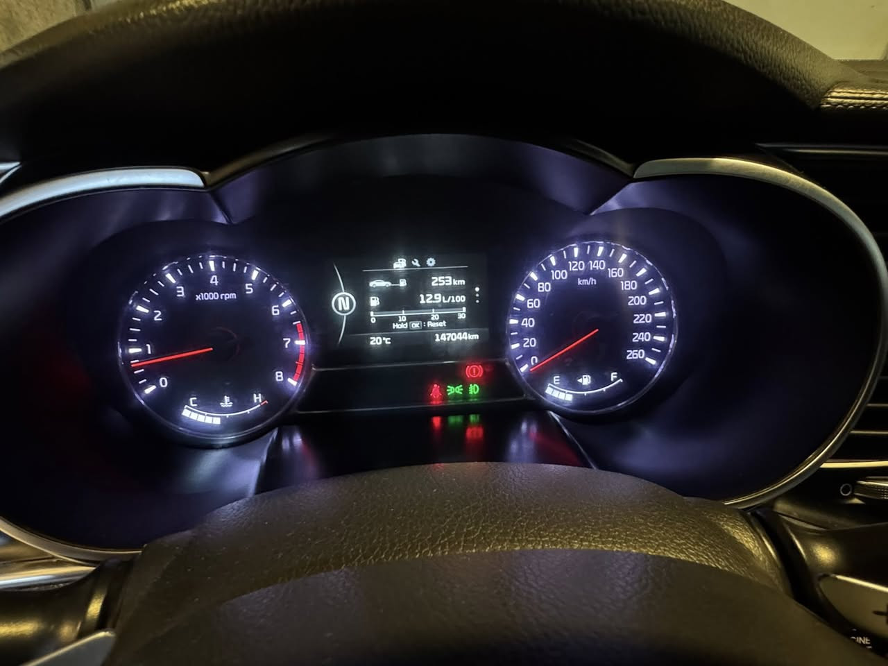 السلام عليكم ورحمة الله وبركاته 
اللهم صل على محمد وال محمد 
كيا أوبتما خليجي(VIP)للبيع 
🔶موديل2015
🔶ماشية(150) الف حقيقي قابل للزيادة 
🔶بصمة قفل وفتح وتشغيل
🔶كشن جلد تحكم كهرباء
🔶كشن السائق +الراكب تدفئة وتبريد 
🔶كشن السائق خزن وضعيات القيادة 
🔶تبريد بيانو قطعتين 
🔶فول تحكم ستيرن 
🔶سقف بنروما 
🔶نظام تقليل صرف الوقود(eco)
🔶نظام صوتي انفنتي 8 سماعات
🔶لايت زنون عالي ناصي +عدسة متحركة 
🔶انارة جانبية مع فرة الاستيرن 
🔶انارة ترحيب
🔶زراك لايت 
🔶محرك 2400 دوش مكفول
🔶كير 6 نمر مكفول
🔶تبريد ثلج
🔶تخم تاير 
🔶صدر 70‎%‎
🔶باتري+ قاعدة فيت بم جديدة  
🔶رقم بغداد  بأسمي مشروع وطني  
🔴السيارة مكفولة كفالة عامة على وضع الشركة عدى شبر بارد فقط 
🔴السعر 167 وبيهة مجال للطيبين 
🔴بغداد البياع /***********
