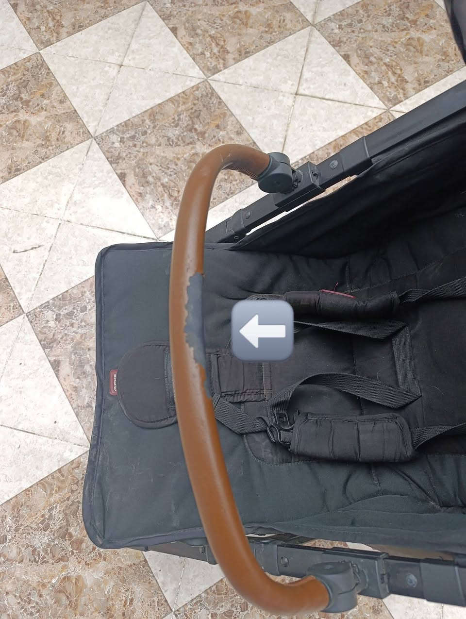 عربة اطفال للبيع بسعر 20 الف
العنوان حساروك
الصور موجودة جوا


**إذا كنت صاحب هذا الإعلان وتريد حذفه لأي سبب، رجاءا أرسل رسالة إلى الدعم الفني**