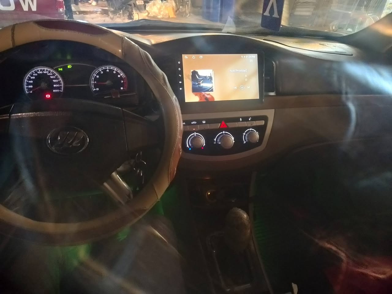 سلام عليكم اليفان للبيع صاحبهابيتو بل نتصر او شرط الوكلاوتحويل من صحبها شرعي او كبون لزم طلع ابو المستر طخم تير جديد او طخم اويله او ليتات او بلجكتورات او صدر الكدم كلو جدين مكينا او كير وضع شركه الصليات دخلها وضع شركه تتفئه او تبريد بس كنبريسر مكينا او كير شرط سياره بدون صبغ او بيها تلا كيطات او هزا جديده يعني يذا تحول مايرحلك بس حك الرسوم مابيها اي ضرار ولا كص شرط بس بيها تلا كيطات السيار كدام لاعين سعر 43او بيها مجل بقي تفصيل خاص***********
