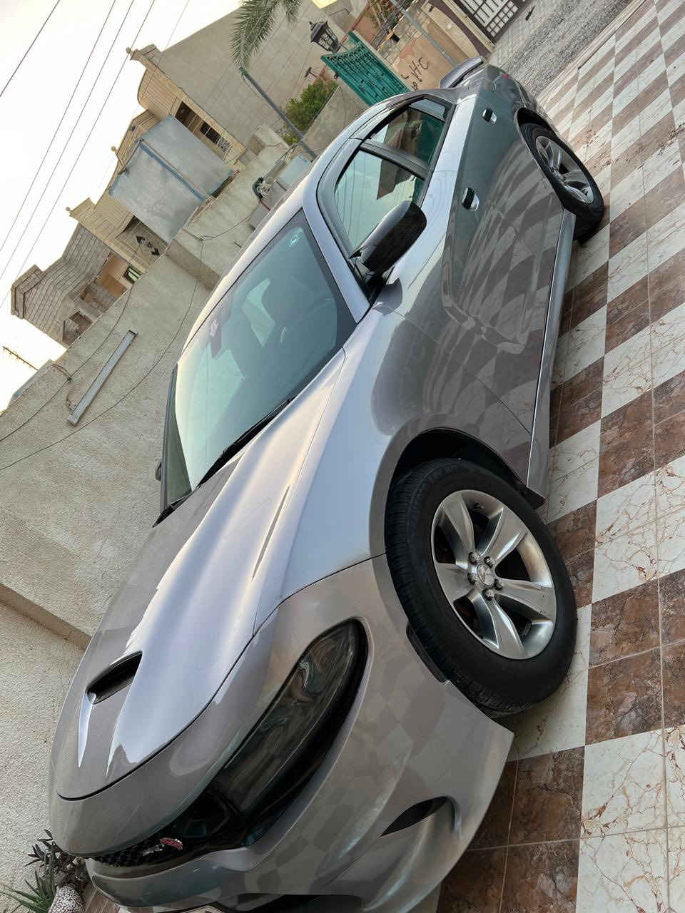 السلام عليكم
للبيع جارجر موديل 2016 

رقم اربيل 

ضرر قطعتين بنيد وجاملغ 

فئه SXT

محرك 3600
للاستفسار : ***********
