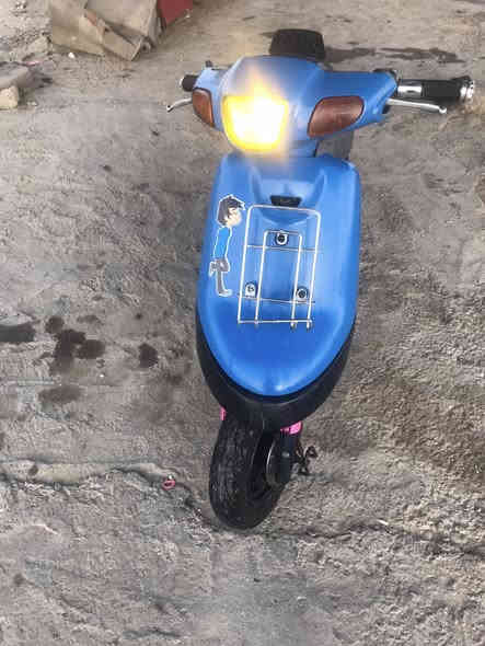 السلام عليكم دراجة بطة خط دراجة نظيفة محرك ٨٠ شغلة سلف هندر الرقم ***********/السعر ٣٠٠ بيها مجال
