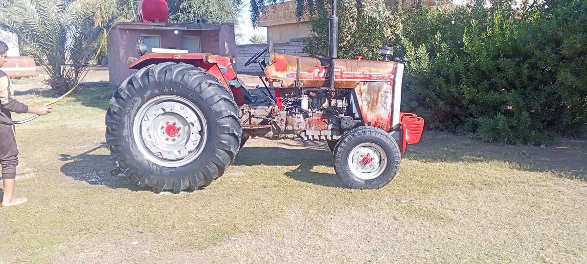 سلام عليكم تلاكتر البيع حجم 275كله عل شركه ***********
