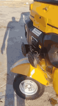 سلام عليكم تكتك للبيع 21 تكتك حلوة ونضيفة ماعوزها اي شي كهربائيات شغالة كلها مسجل مضخم كاملة لتكتك. معمر دوس. سعر7500 ***********
