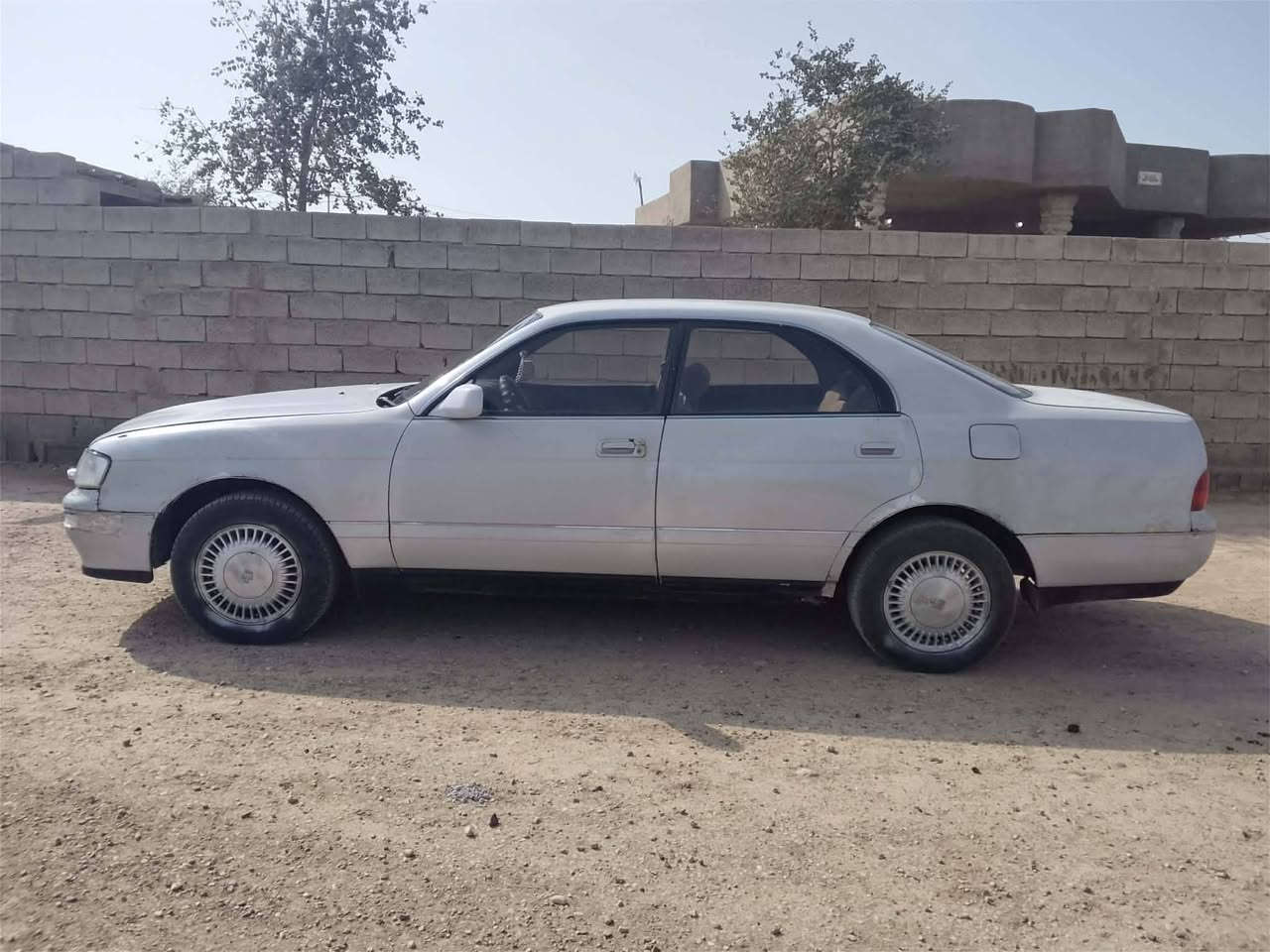 سلام عليكم عندي سياره عارضها للبيع بطه كراون كير  محرك مكفولات بسم راعيها الشرعي رقم دولي تحويل ثاني يوم تخم تاير جديد سياره مكفولات السعر 55وبيها مجال الطيبين ***********
