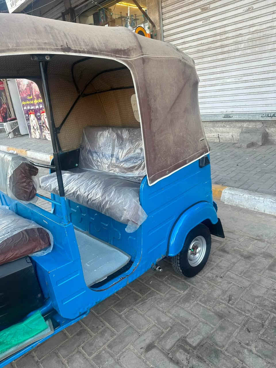 سلام عليكم تكتك مديل ٢٠للبيع المكان البياع حي العامل 
الرقم ***********
