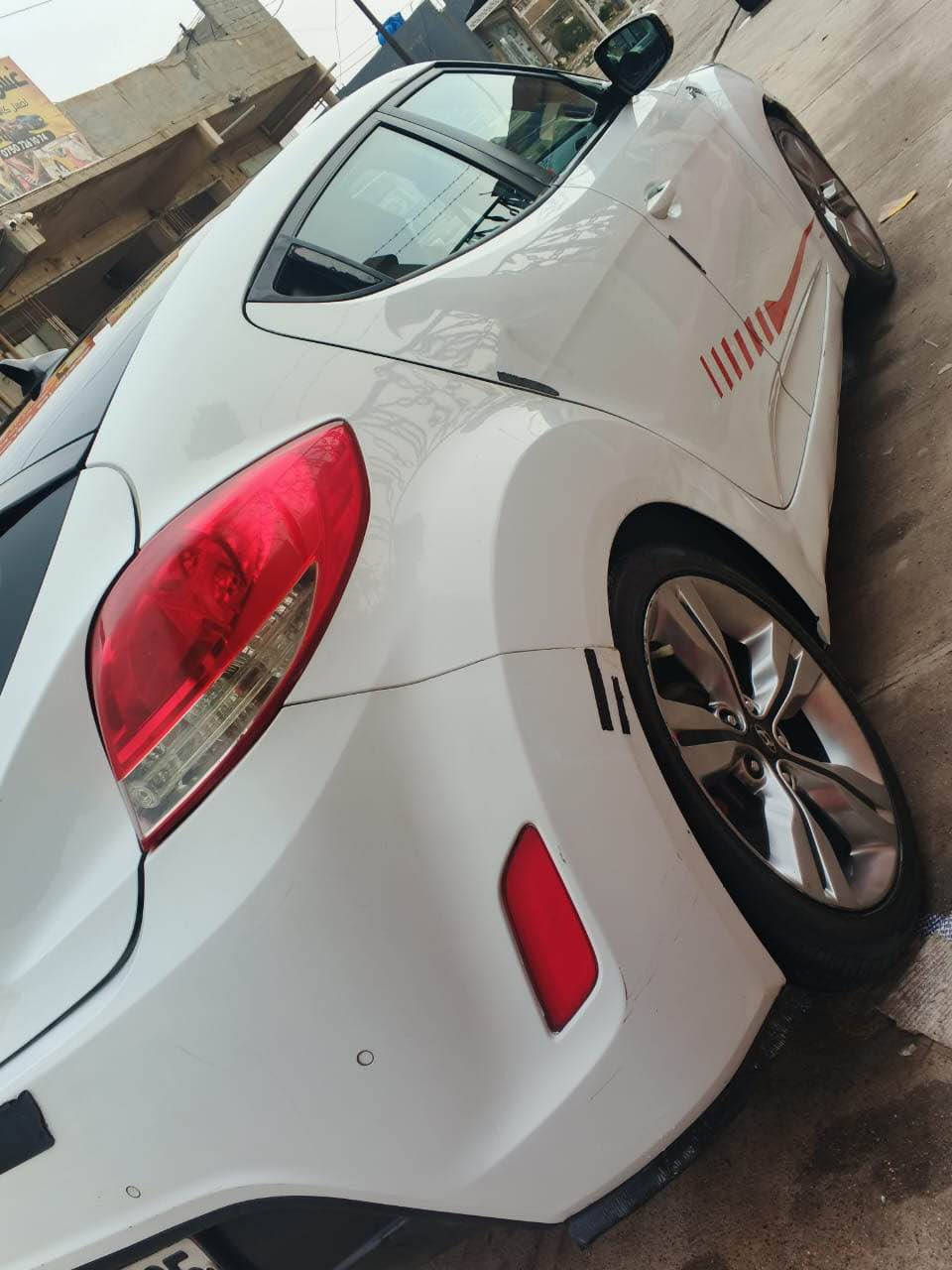 سلام عليكم للبيع هيونداي فولستر خليجي 2012 رقم اربيل سياره به إسمي شرط تحويل دفتر بانزين موجدو كير وا محرك به شرط سيارة ما بيها اي نقص دعميه لي دعميه به شرط فقط بيها واحد قتعه تعديل بارد  مكان سياره كركوك إلتون كوبري نضيف , شراي خابر عل رقم *********** كركوك, العراق
