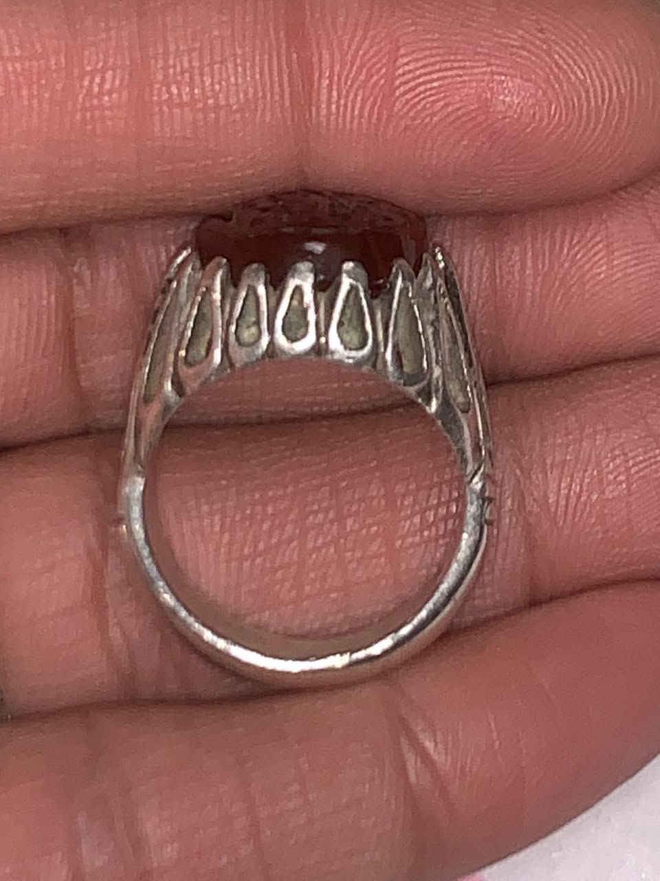 اللهم صل على محمد وآل محمد وعجل فرجهم
عقيق يماني احمر طبيعي بي ضربه زعفران فوك ضمان طبيعي

منقوش يدوي اللهم صل على محمد وآل محمد 

صياغه يدويه فضه قياس ٢١ تقريباً

٩٥ الف مع التوصيل نهائي


**إذا كنت صاحب هذا الإعلان وتريد حذفه لأي سبب، رجاءا أرسل رسالة إلى الدعم الفني**