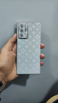 نوت 20 ألترا  شريحتين لون ذهبي ذاكرة 256 نظيف جداً مكفول من الفتح والت...