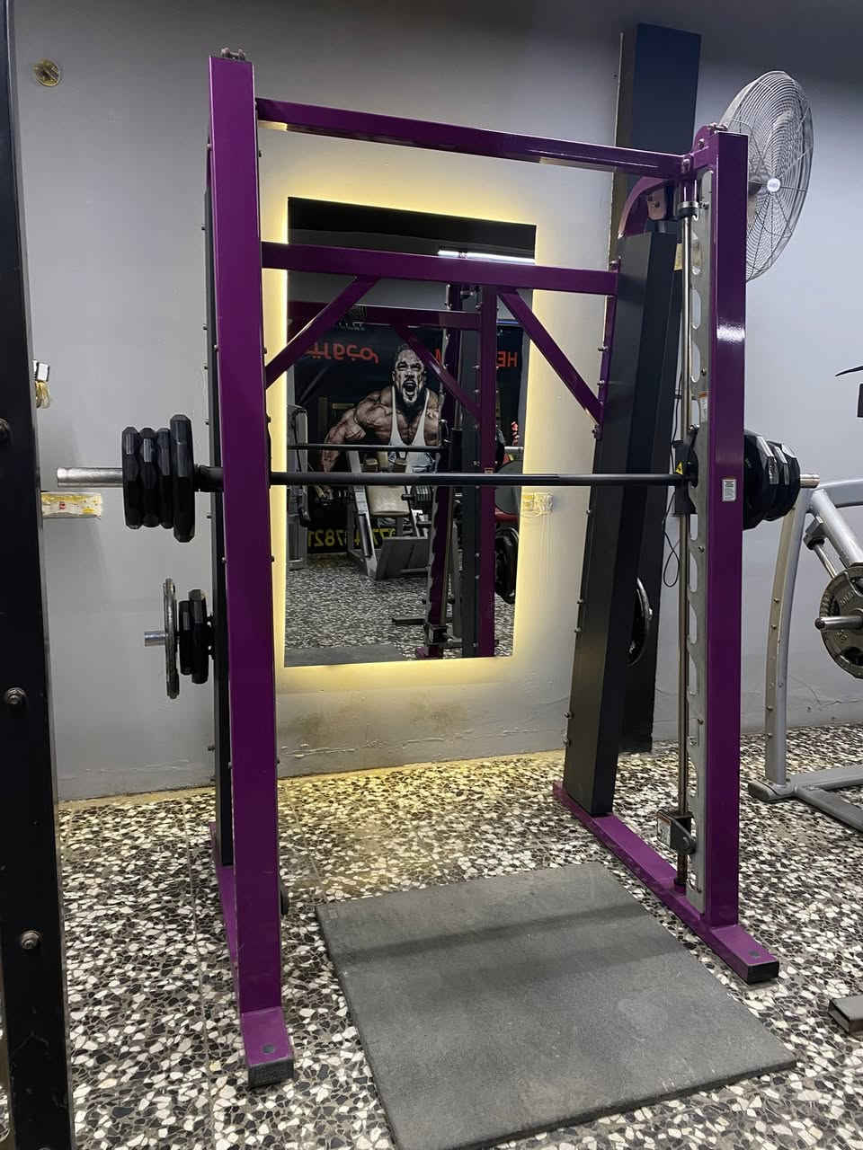 سلام عليكم سمث للبيع 
السعر خاص 
نضافه 90‎%‎


**إذا كنت صاحب هذا الإعلان وتريد حذفه لأي سبب، رجاءا أرسل رسالة إلى الدعم الفني**