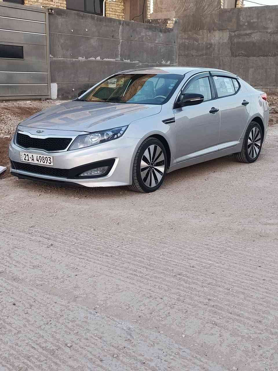 اوبتيما موديل 12 خليجي رقم دولي مجدد تحويل مباشر سنويه لل30 هزه جديده
خليجي كفالة عامه ماعدا الجاملغ الامامي مبدل نفس اللون قطعه اصلية نفس اللون والباقي مكفول 
محرك 2400 
تبريد قطعتين 
حساسات خلفيه 
شفتات ستيرن 
تحكمات أنظمة قيادة 
اشاير بالمريض
داخل السيارة بحالة الشركة 
مكان السيارة واسط الكوت الحسينية 
السعر 125
بيع او مراوس 
***********
***********
