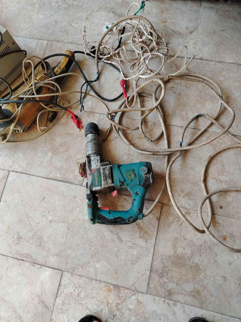 السلام عليكم ورحمة الله وبركاته مساء الخير بيع أدوات حداده وعمل شغالات مبيهن نقص التواصل علرقم *********** البنوك اللهم صلي وسلم على نبينا محمد وعلى آله وصحبه أجمعين
