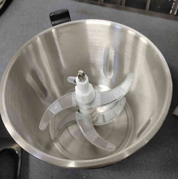 مميزات محضرة طعام سوبر كرست (Super Crest):

- قوة 1000 واط
- سعة 3.5 لتر
- وعاء من الستانلس ستيل
- شفرات مزدوجة من الستانلس ستيل
- محرك نحاسي متين
- قاعدة ثابتة مقاومة للانزلاق
- تصميم أنيق وسهل التنظيف
- فرم وتقطيع اللحوم والخضروات بكفاءة
للحجز مراسلة الصفحة او الاتصال ع الرقم
***********
العنوان الفلوجة حي الجمهورية تقاطع العيادة الشعبية مقابل مدرسة الجمهورية الابتدائية
