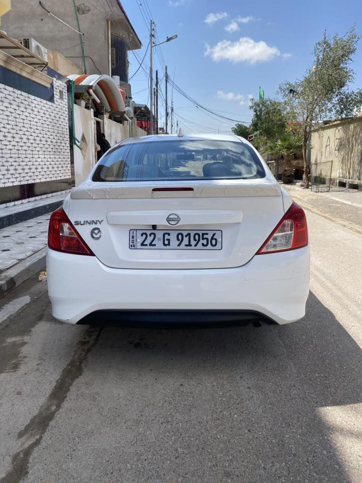 نيسان سني هندي بليته زركه مديل 24 ماشيه 55 الف سياره جاهزه ونضيفه بيها بارد ثنين شويه واحد بخشم الجاملغ الايمن اصبعين وثاني ب الباب الايسر شويه سعر 115 البصره الحيانيه ***********
