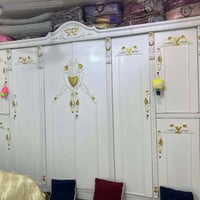 غرفه اخشاب • نضيفه • استعمال قليل