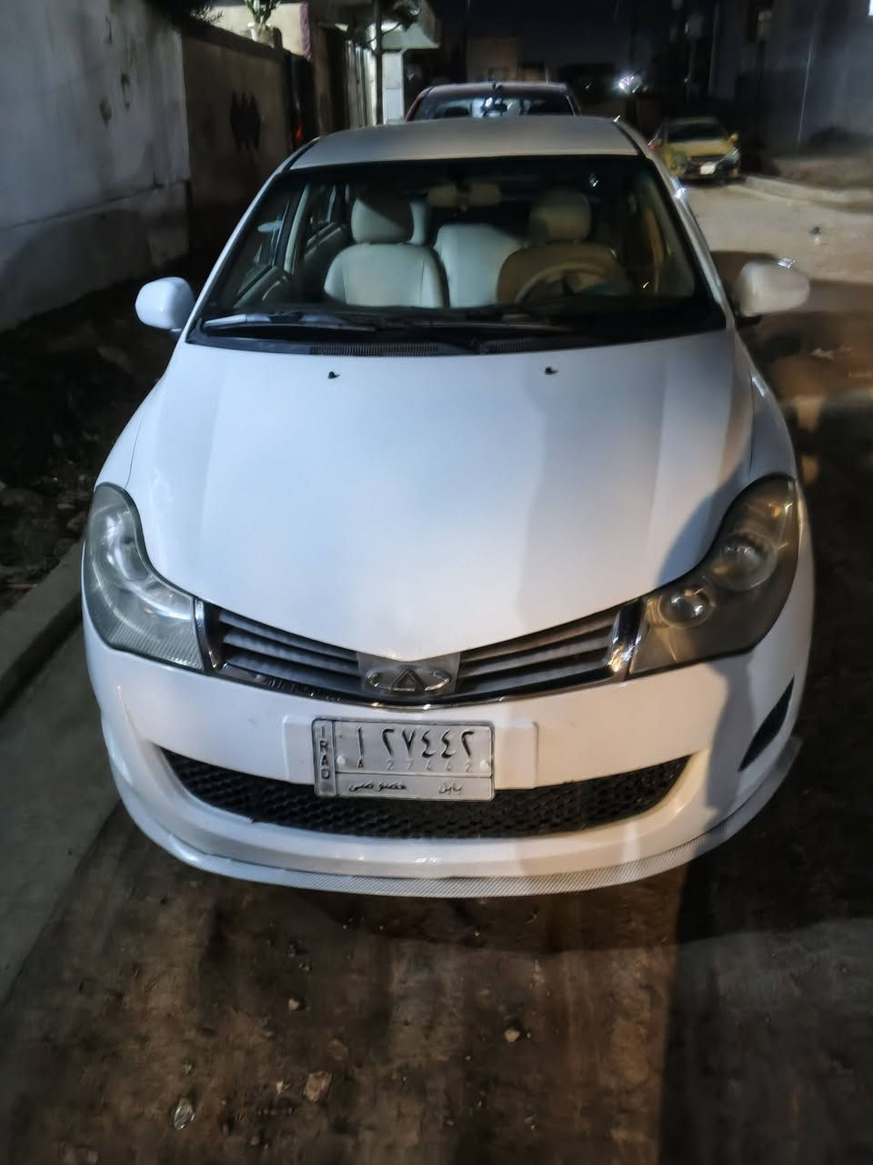 شيري فلاوين 2013 مكفوله  من الصبغ والشخط والخياس 
شخط مابيها وبأسمي والسنويه لل2031 ورقم انكليزي جددته بس الصور قديمات ذني 
حساسات 
اشاير 
مانع تشوش
كهربائيات
كير 
محرك 
كلهن مكفولات مابيها اي نقص 
السعر 42 قفل من الاخير مابيها مجال 
مكاني بابل شارع 80 
***********
