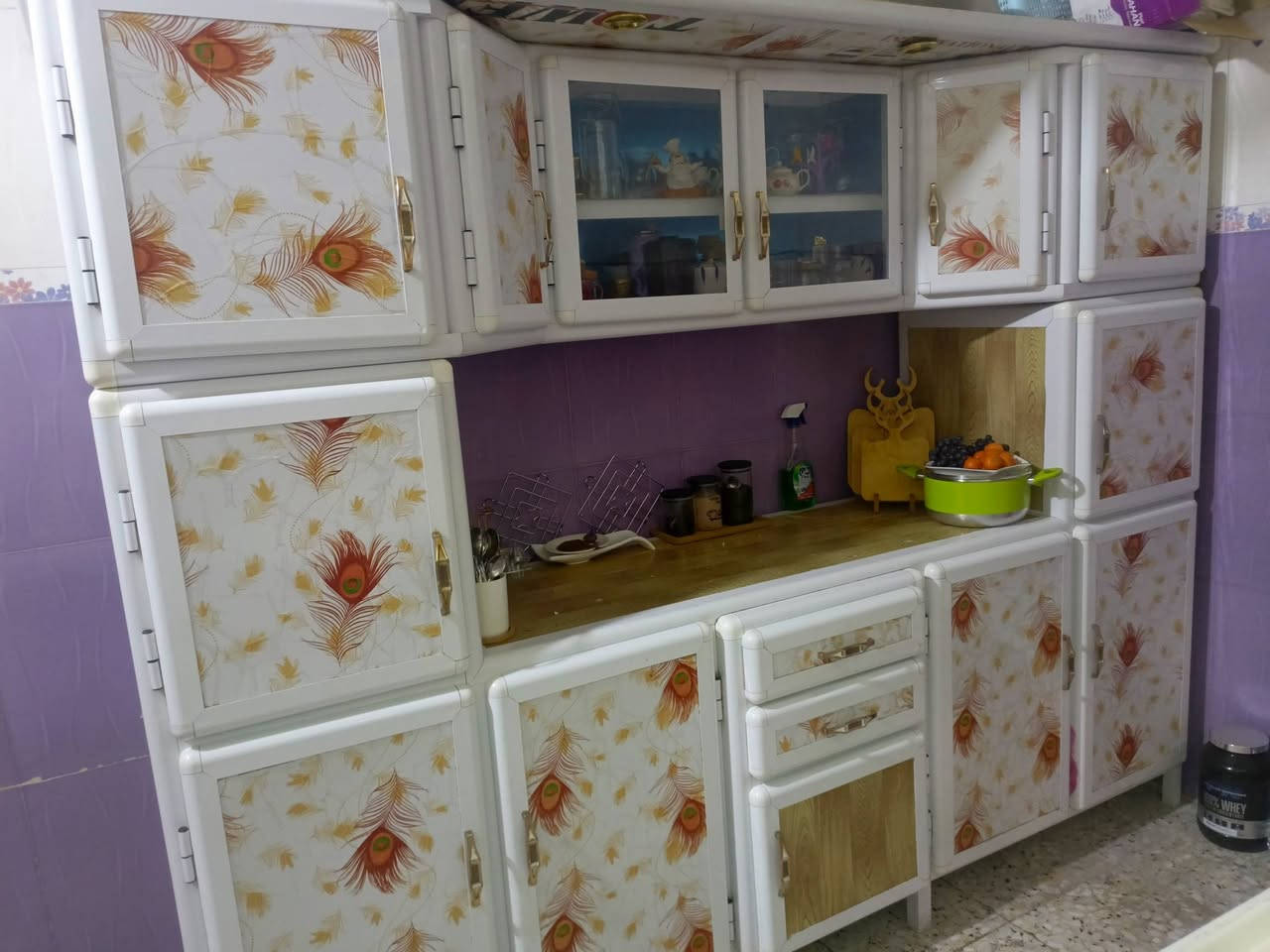 سلام عليكم 
الكاونتر تزكام مكفول من كسر او اي شي بي ب400
تخم قنفات 10نفرات  نضيف ب200
مبرده شغال على الفحص ب40
سوبات شغالات ثناتهن ب25
البايسكل  بس التاير الوره تعبان ب 25
الايباد نضيف على الشرط بس بي هذا الخط ب75
الغراض كلهن بيهن مجال 
موبايل ***********
واتساب متواجد
