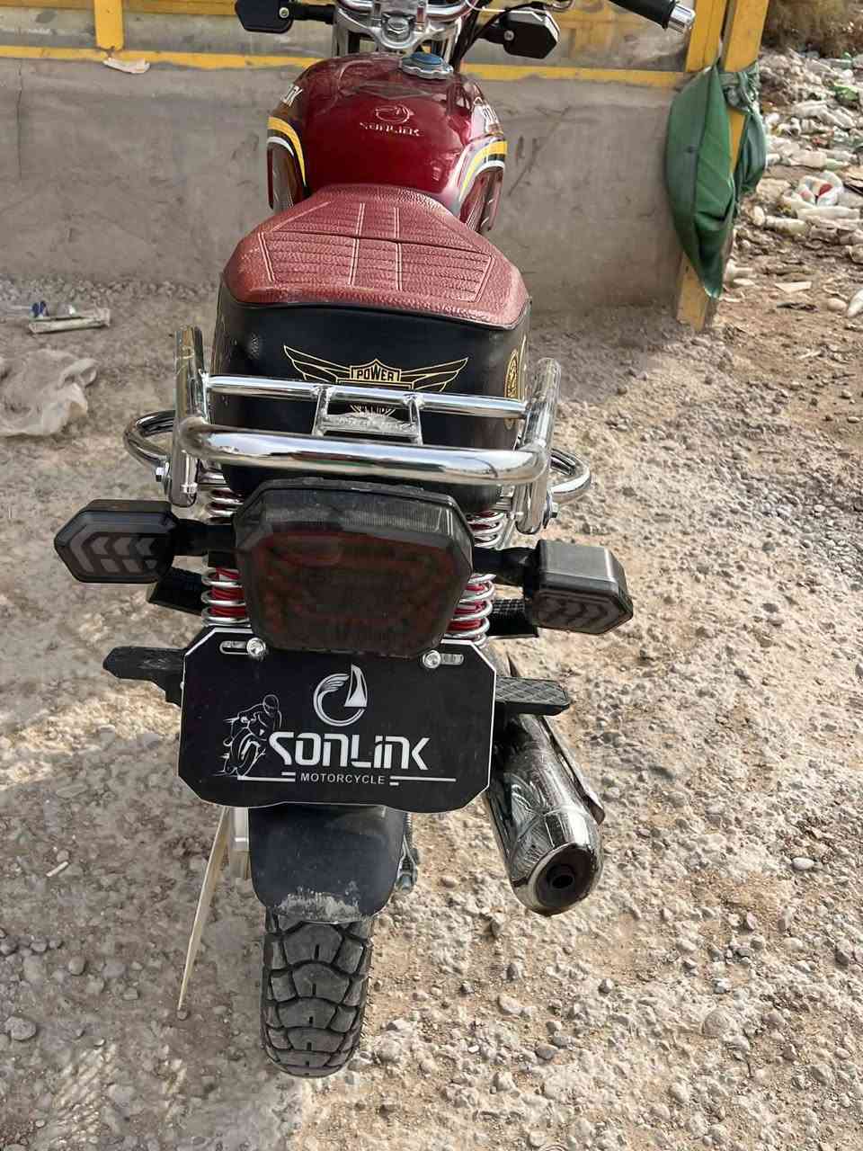 دراجه للبيع موديل 25 اربع نمر دراجه مكفوله من كل شيء اوراق صار لها شهر ونص من طالعه 750 وبيها مجال مكان الحمزه الغربي ***********
