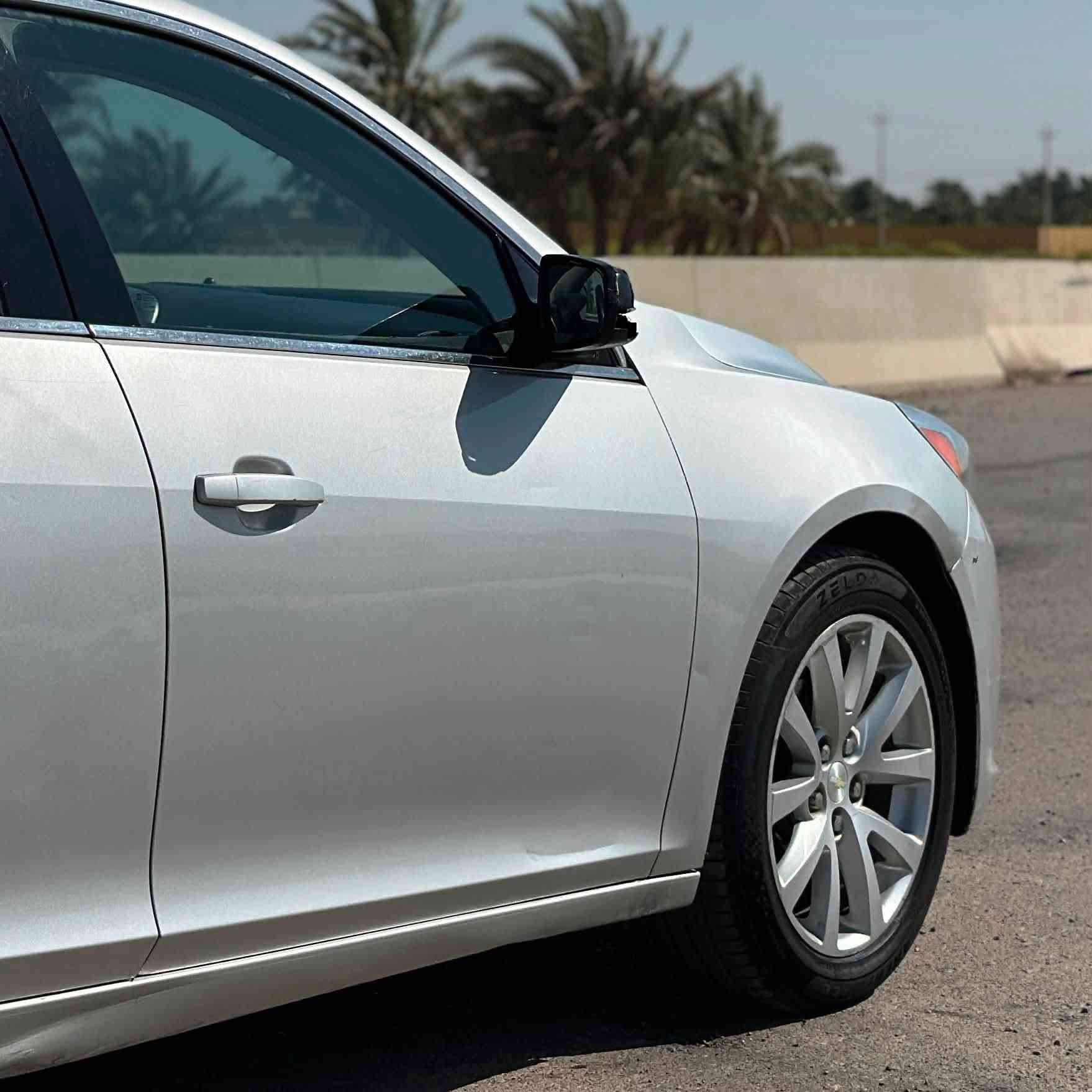 السلام عليكم
شيفرلويه ماليبو LT 2013 2.5L 
وارد امريكي قطعتين تبديل وصبغ بدون دواخل 
محرك جديد قبل شهرين شديتة 
هيدروليك كير جديد 
تخم تاير ويل 18 وباتري جديدات
تبريد ثلج تدفئة شغالة وكل البوابات شغالة 
المواصفات: 
شاشة لمس وقاصة 
سستم صوت بايونير وانارة محيطية زراعة غير البلادي
بجم LED ولايت اوتو 
تحكم مري كهرباء واشاير بالمري
مرايا وسطية اوتو دم 
كشنات جلد كهرباء وجامات اوتو 
تحكم ستيرن جهتين ومثبت سرعة
تبري  مناخين وشاشة اعطال
السعر 8700$ وبيها مجال للشراي
العنوان بغداد، الدورة
حمزة: ***********
"اخوان فدوة اروحلكم الشراي يتصل مو يعلق لو يراسل"
