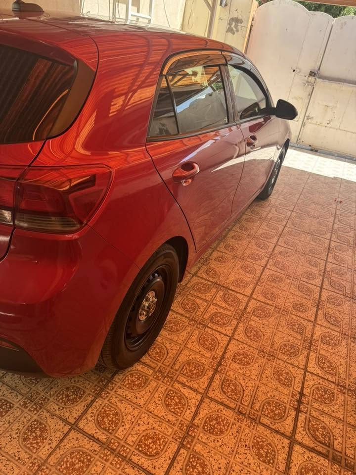 كيا ريو ٢٠٢١ هاتشباك ماشية ٥١ الف ميل
وارد كندي ضربتهة بجم 

محجوزة معوقين ب ٢٠٢٧ ينفك الحجز 

سعر ١١٠ 

كوت 

***********
