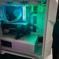 فقط الكيس للبيع  المواصفات :amd ryzen 7 5700 x3d كارت الشاشة 3070 ti ك...