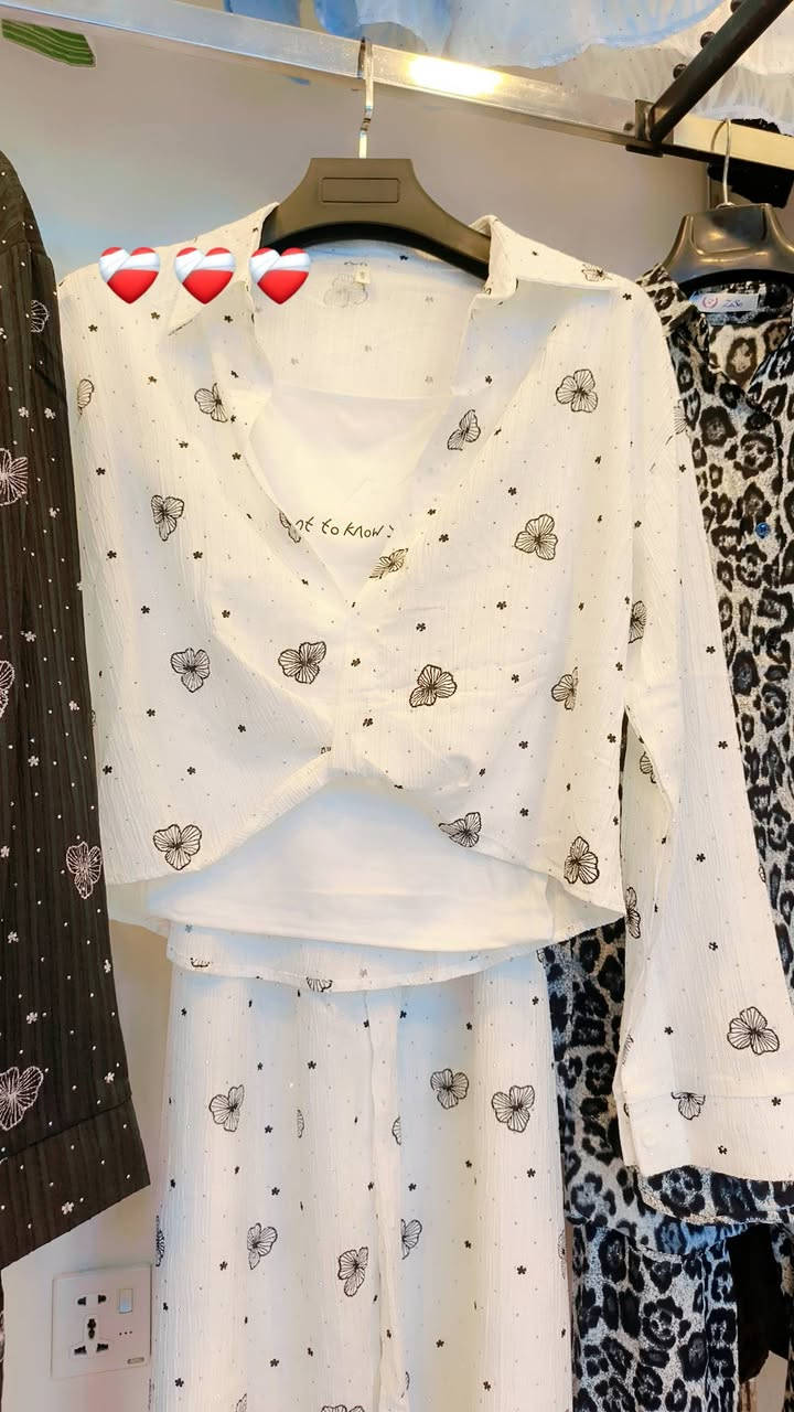 اخر قطع فري سايز 
لون وردي/ ابيض / اسود 

العنوان
كوت/ شارع الهوره / مجمع أبن فنجان
توصيل لجميع محافظات العراق


**إذا كنت صاحب هذا الإعلان وتريد حذفه لأي سبب، رجاءا أرسل رسالة إلى الدعم الفني**