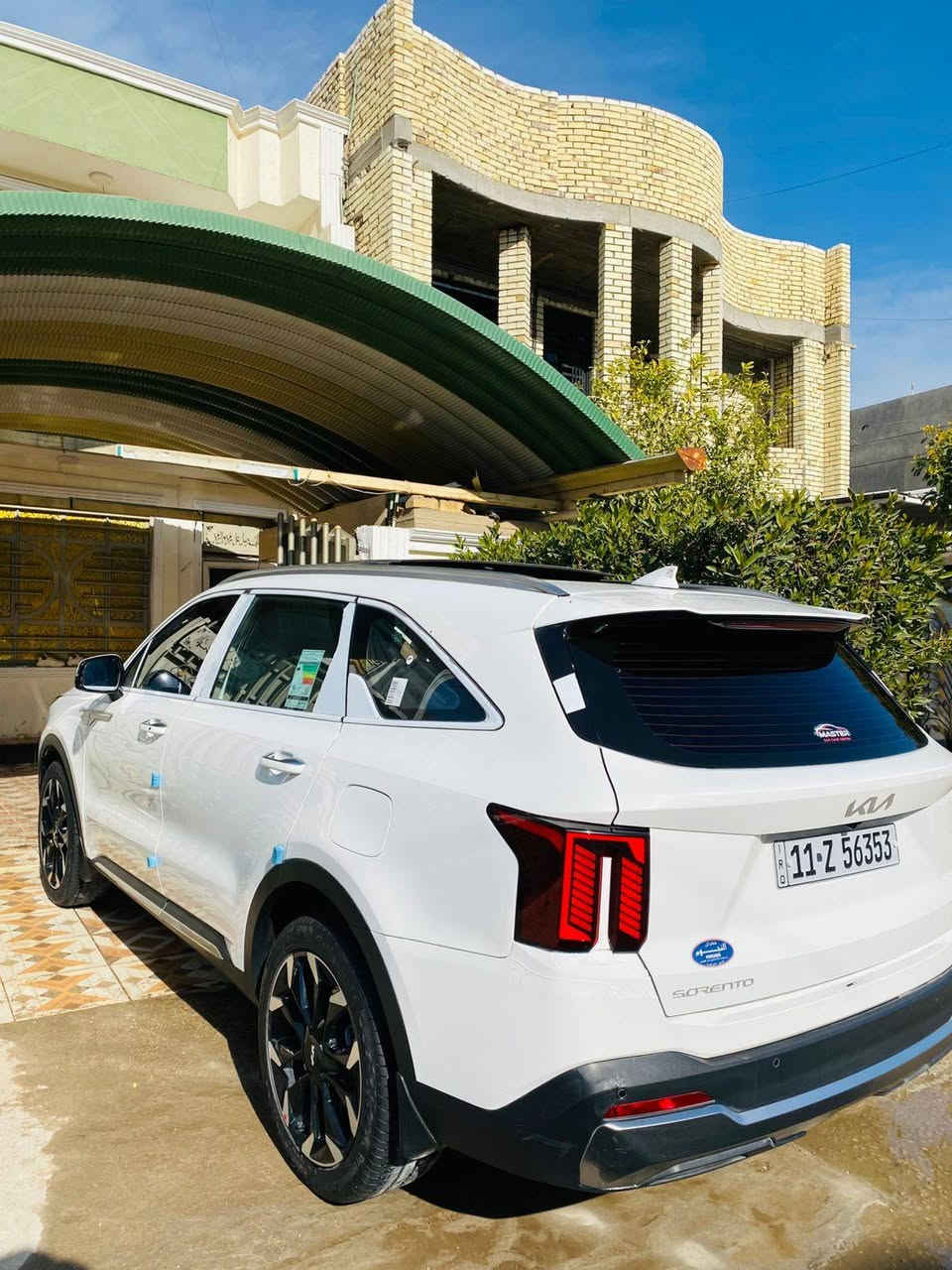 السلام عليكم سورنتو 2025 خليجي 
رقم بغداد انكليزي بسمي 
6سلندر ويل 20
فول مواصفات 
1.بنراما طكتين 
2.كشنات جلد بلادي 
3 .حساسات أمامي خلفي 
4.لد نهاري مع كشاف ضبابي 
5.تضليل كامل 
6.جنطه كهرباء 
7.بصمه ابواب 
8. كير ماوس 
9.مري شفط 
10. بردات خلفيه بلاديه 
11.شبعه راكب 
12.شاشه كبيره مع كامره دواره 
13. عداد الكتروني 
14. شاشه تبريد 
وبعد بيه هواي مواصفات 
واللسياره جديده واحلى من الصور بهواي 
سياره بيه بنيد مبدل فقط والباقي كفاله 
السعر 320 وبيه مجال 
الاستفسار ***********
