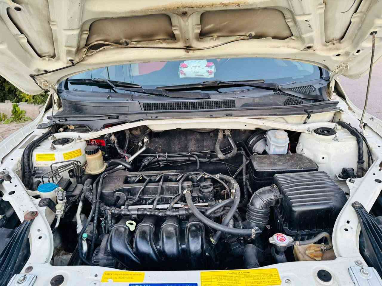 السلام عليكم للبيع ليفان X60 مؤديل ٢٠١٣ رقم بغداد دولي سنويه  لل 27 هزه جديده كير عادي سياره بلاديه بدون ضربه فقط صبغ قليل بالباب الخلفي عكس السائق السياره  حلوه بحاله جيده جدا السعر 70 وبيهه مجال بسيط العنوان بغداد حي الجهاد ***********
