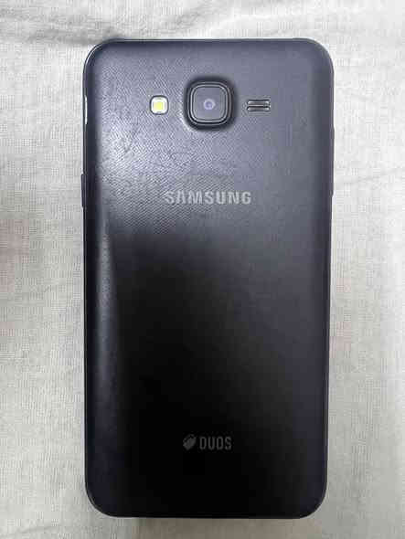 كلكسي جي سفن كور للبيع نظيف جدا ذاكره ٣٢ مكفول من العطل والتصليح ب٦٠ وبي مجال للشراي اتصل ***********
