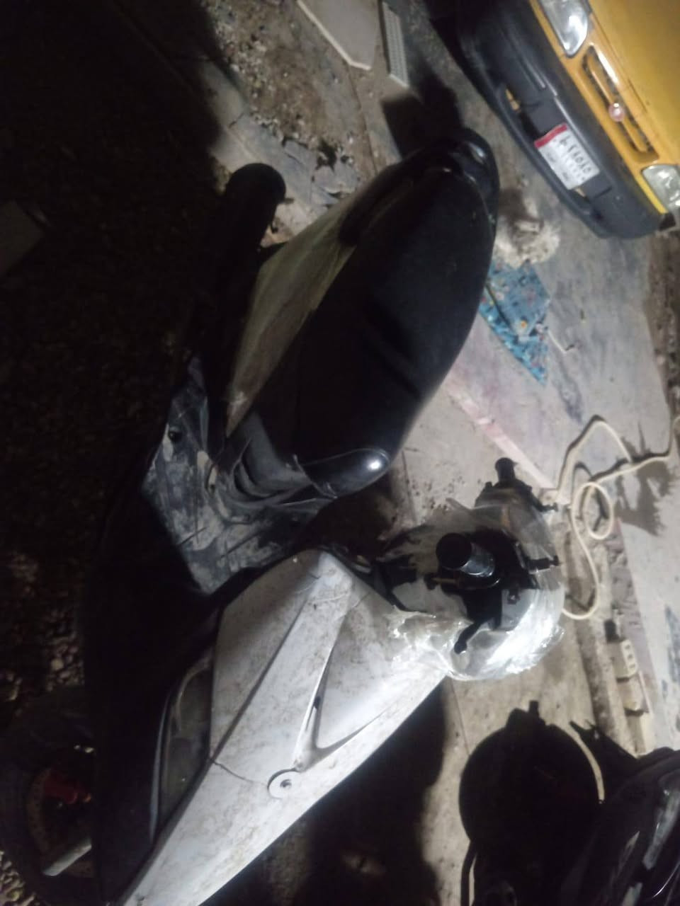 السلام عليكم دراجة ثعلب للبيع دراجة نقصهة بس باتري وصالنصة دراجة كهربائيات كلهة شغالة ومكينة ناعمة سعر250مكاني بغداد الشعلة متواجد خاص +‏‪***********‬‏ واتساب
