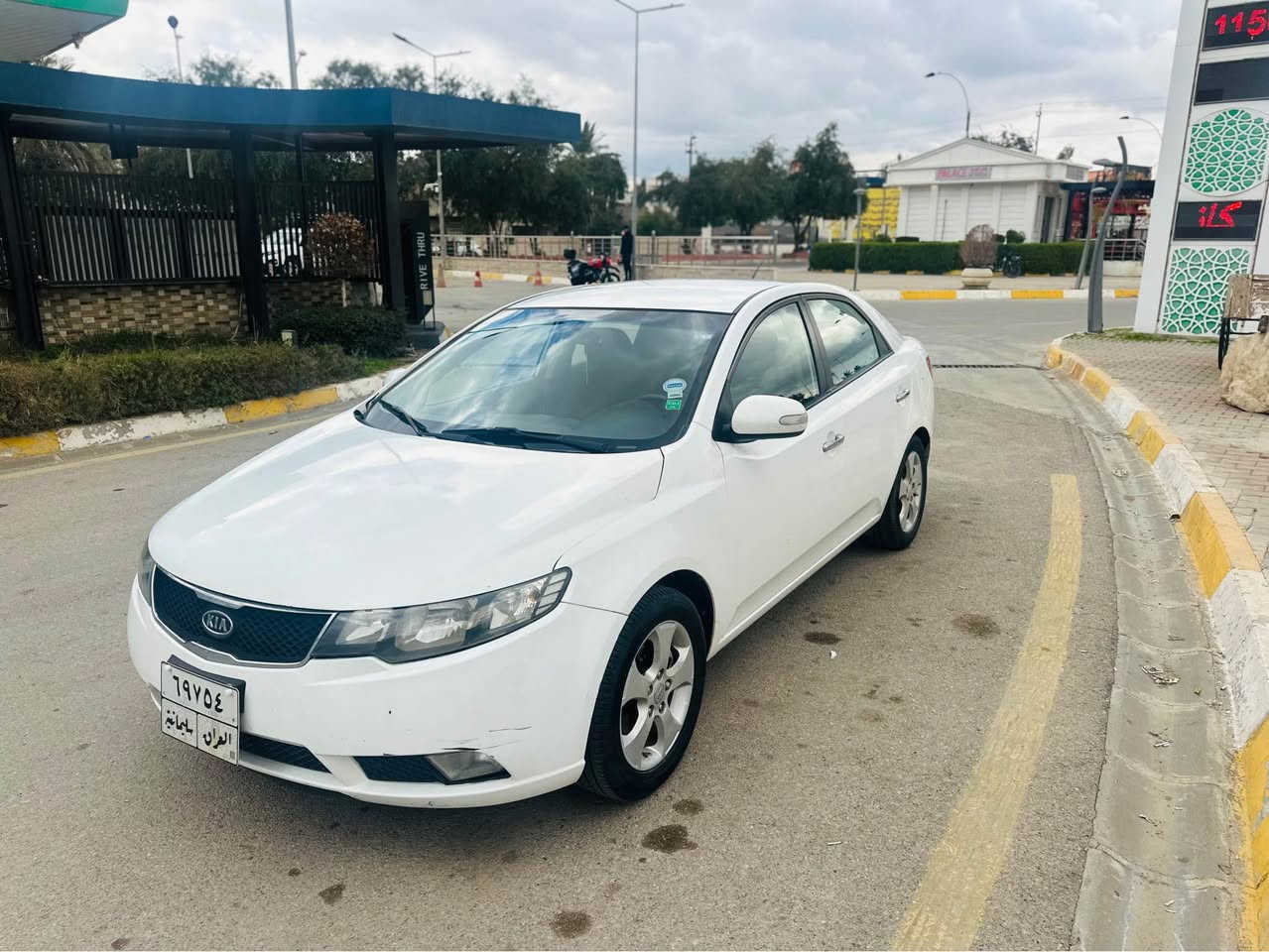 سيراتو    ،،،،،،،،  2010  ***. خلیجی

                                                88   $              

      ***********   📞*** *********** 📞

موديل:٢٠١٠ 
مواصفات : خليجي 
العداد : ١٨٠ 
-يدات نيكل
-تبريد لمس 
-تدفئة + تبريد 
ع سلف
- شاشه
-كاميرا
-بلاجيكتور
-خمس ويل كب 
-حساسات 
خلفي
-ستيرين فوليوم
-مرايات كهربائية 
-جامات كهرباء 
-داخل لونين
اسود + ماروني
-٢ سويج شريكة 
-
-سياره : 
* بي جملغ سكن
 صبغ و بنيد 
والهلال  خلفي 
شاصي مكفول شرط
* بدون دواخل
* بدون ايرباك 
* بدون ايشي 
شرط 
-كير محرك: مامفتوح شرط
لوك
-دهن كير محرك 
جديد
باتري جديد
كهربائية ع شريكة
-رقم سليمانية
-هززه وبراد 
كله جديد
سنويه جديد 
لحد ٢٠٢٨
-كابون بانزين 
-سياره لوك 

سعر :   ٨٨   
مكان : قرهنجير 

رقم :
***********      📞              واتساب  *********** كركوك, العراق
