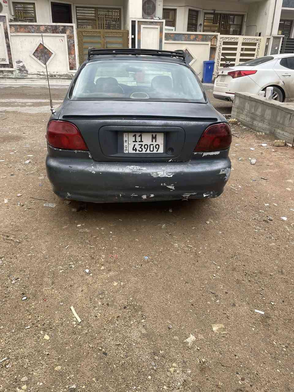 للبيع فقط سيفيا رقم بغداد نكليزي باسمي
مدييل 2001سياره بدون صبغ وضربه علبلاد 
محرك حاويه جديد تراايك للبصره كلشي شغال 
يحتاجلها ترتيب وكلشي اكو بلسوك سياره جاهزه حته باتري جديد دينمو جديد سلف جديد 
سياره كامله حاليين 
سياره بسعر الترااب 28 ورقه 
مال شغل وكرااب 
بغداد الدوره 
***********
